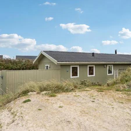 Awesome In Nyaraló *