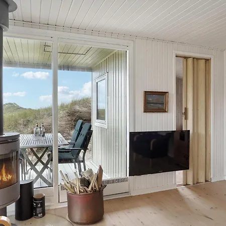 Nyaraló Awesome In *