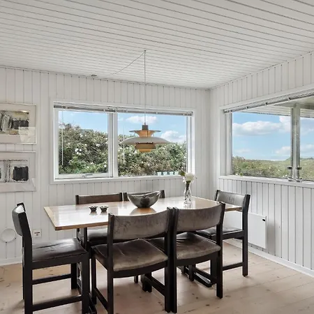 Awesome In Nyaraló *